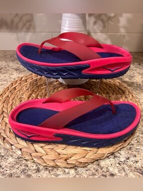 HOKA One Ora Women’s Recovery Flip Flop Shoes Pink/Blue
